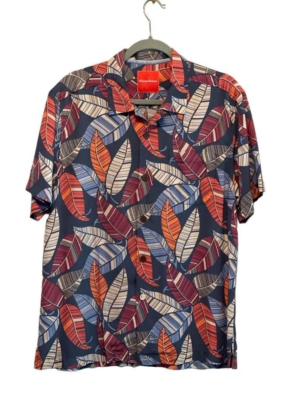 Tommy Bahama Mens Silk Hawaiian Shirt Medium Abstract Leaf Short Sleeve Cruise